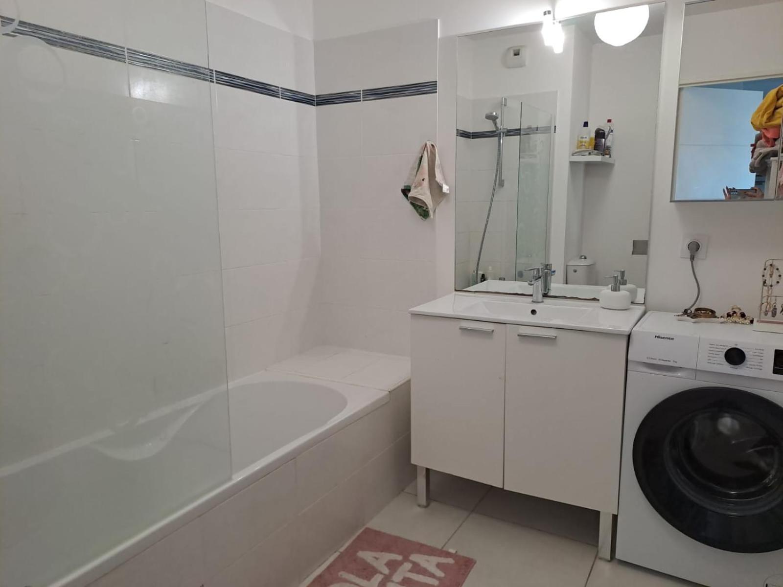 Appartement T2 Avec Terrasse, 5 Min De La Plage Fréjus Eksteriør billede